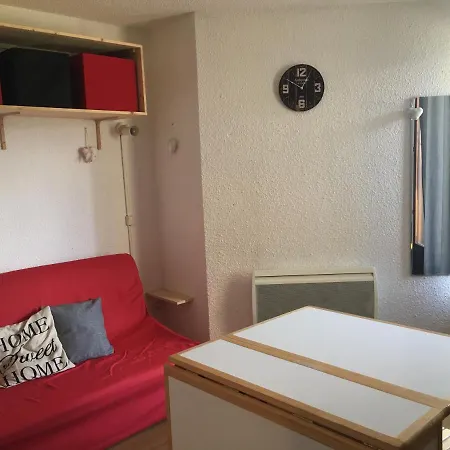 Praloup Apartment *